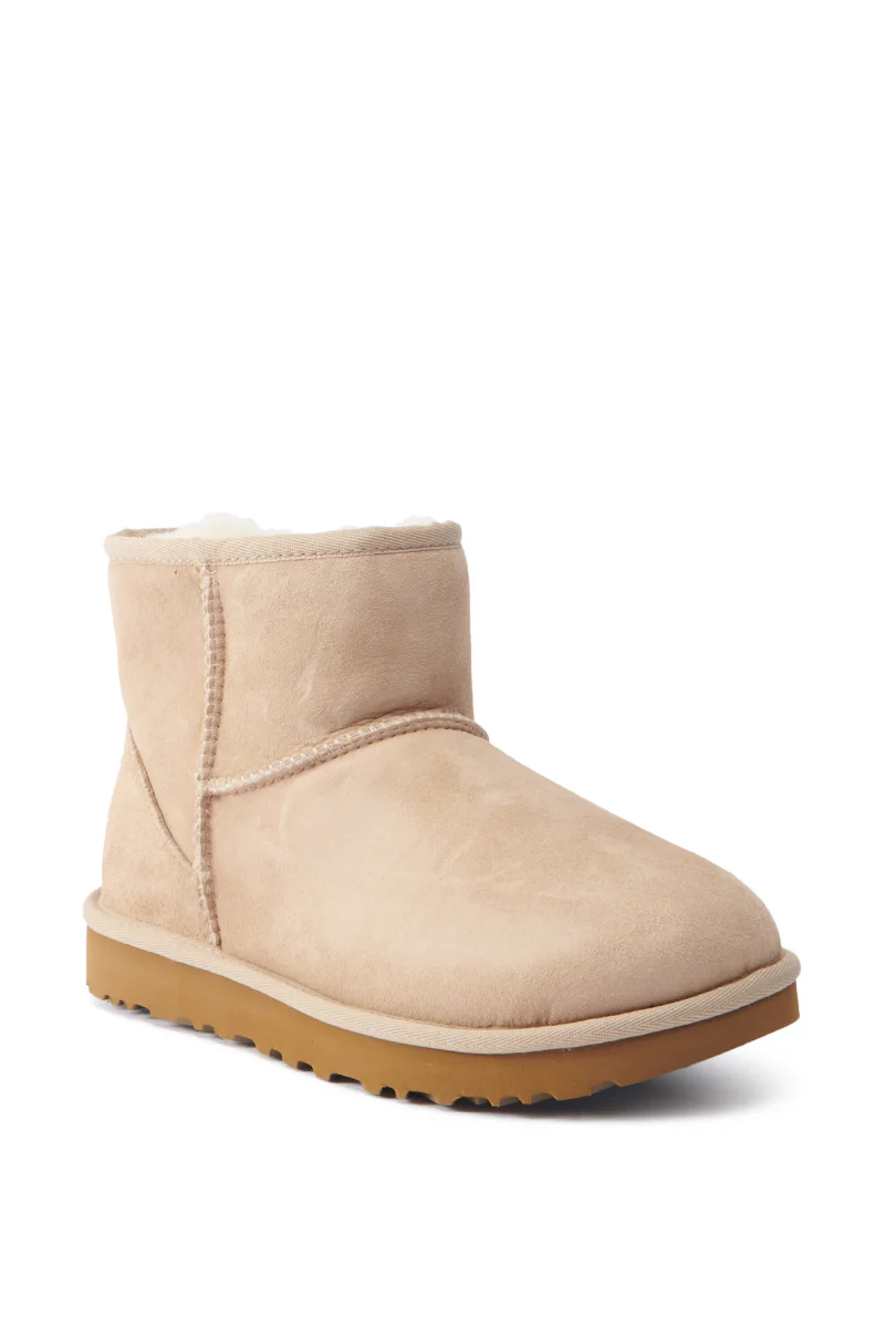 UGG CLASSIC SAND MINI - Image 4