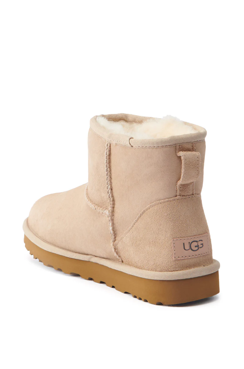 UGG CLASSIC SAND MINI - Image 5