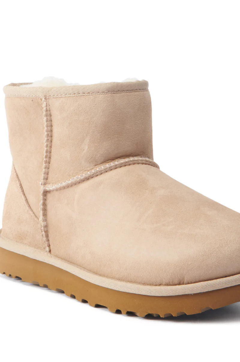 UGG CLASSIC SAND MINI - Image 6