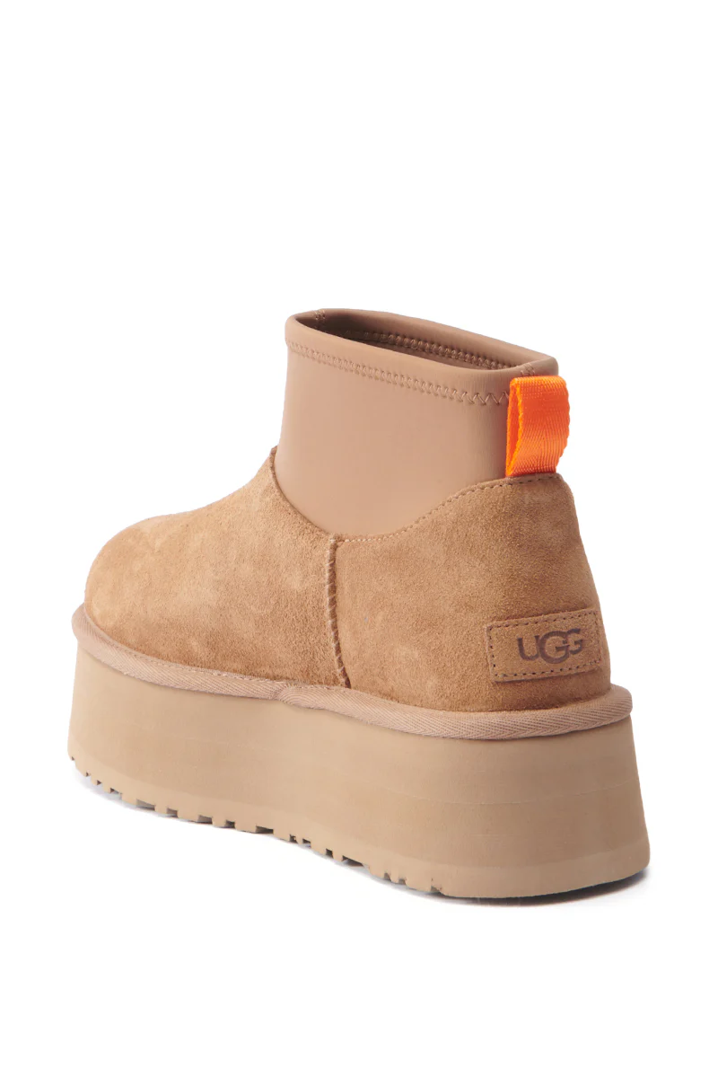 UGG CLASSIC MINI DIPPER IN CHESTNUT - Image 6