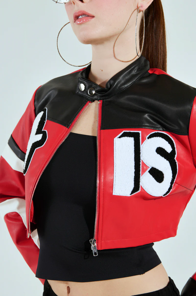 ACE CROPPED GRAPHIC MOTO - Image 9