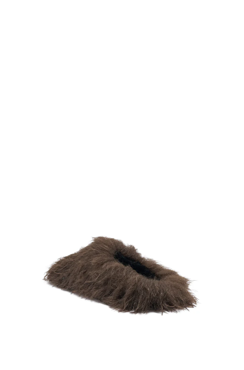 AKIRA ANGOL CHOCOLATE SHAGGY FLAT SLIPPER - Image 6