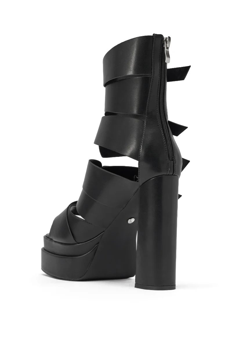 AKIRA GOLD ALBERIC BLACK CHUNKY PLATFORM SANDAL - Image 5