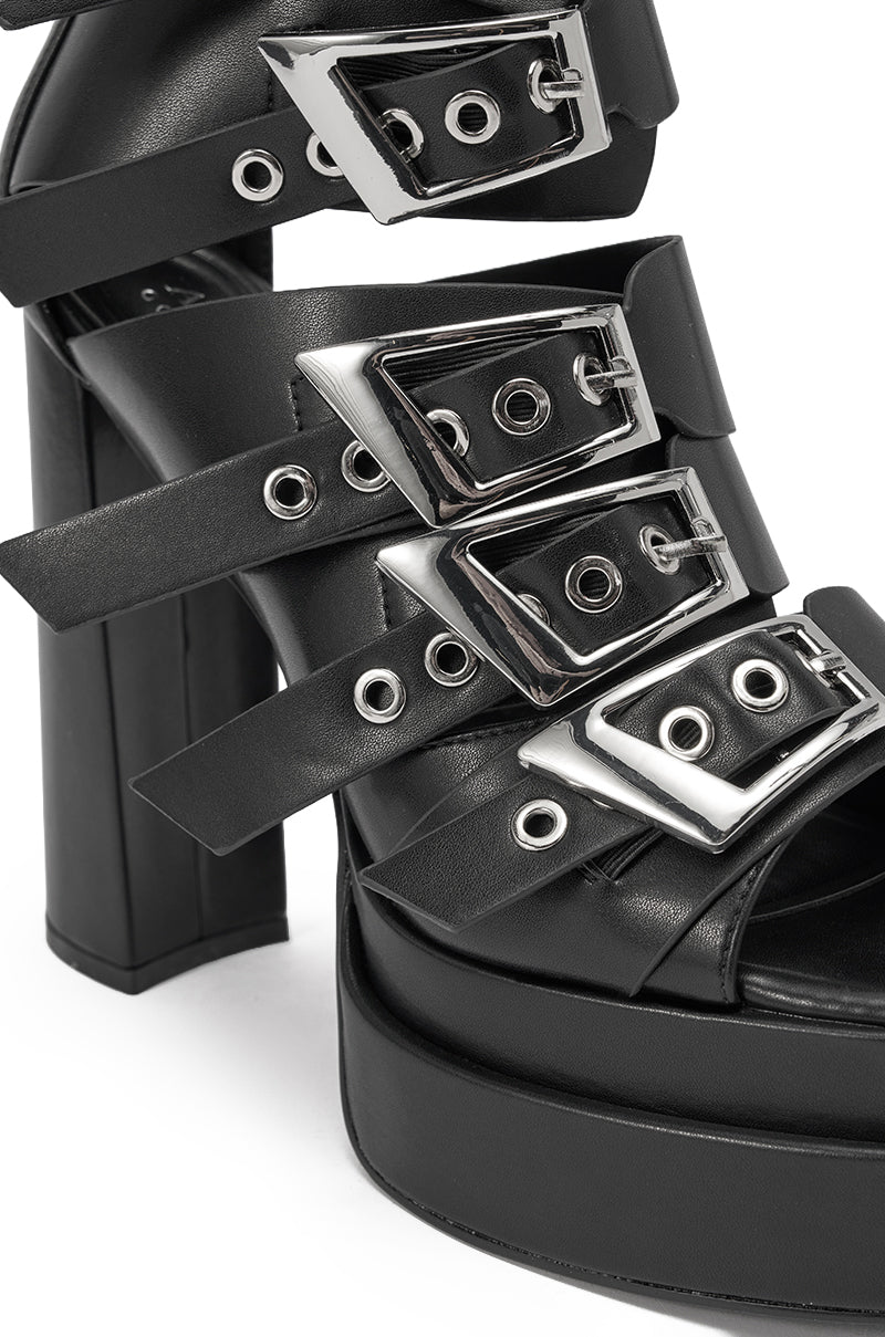 AKIRA GOLD ALBERIC BLACK CHUNKY PLATFORM SANDAL - Image 6