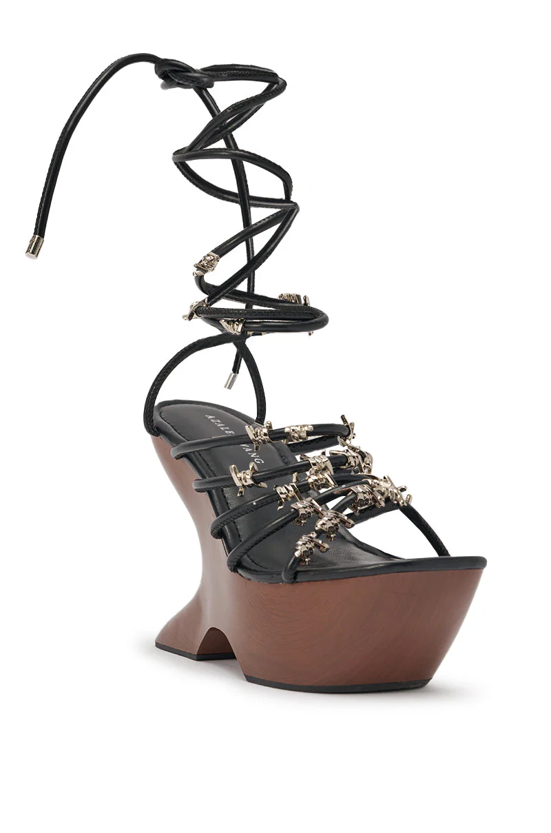 AKIRA GOLD BARRICADE BLACK SILVER HARDWARE NOVELTY WEDGE SANDAL - Image 5