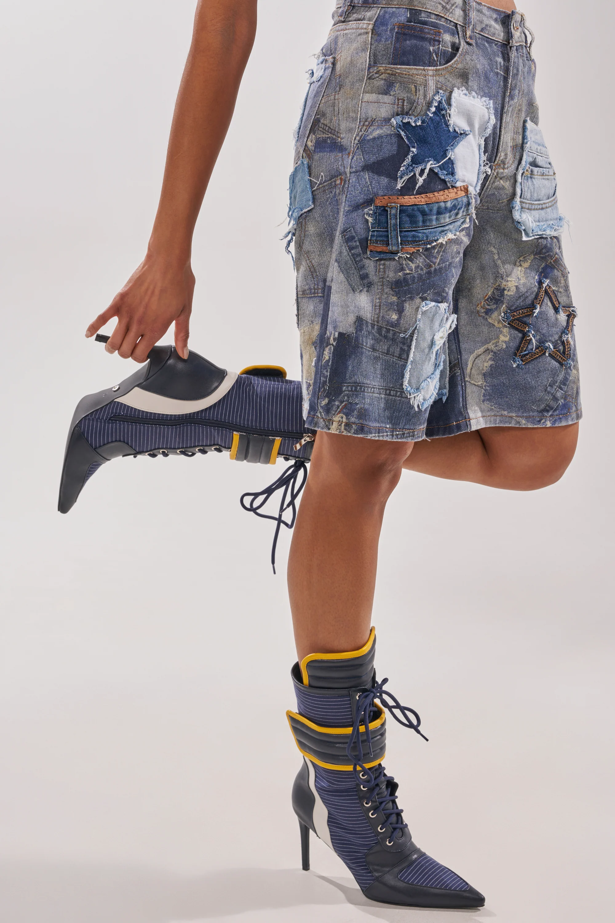 AKIRA GOLD DEMAND NAVY STILETTO BOOTIE - Image 2