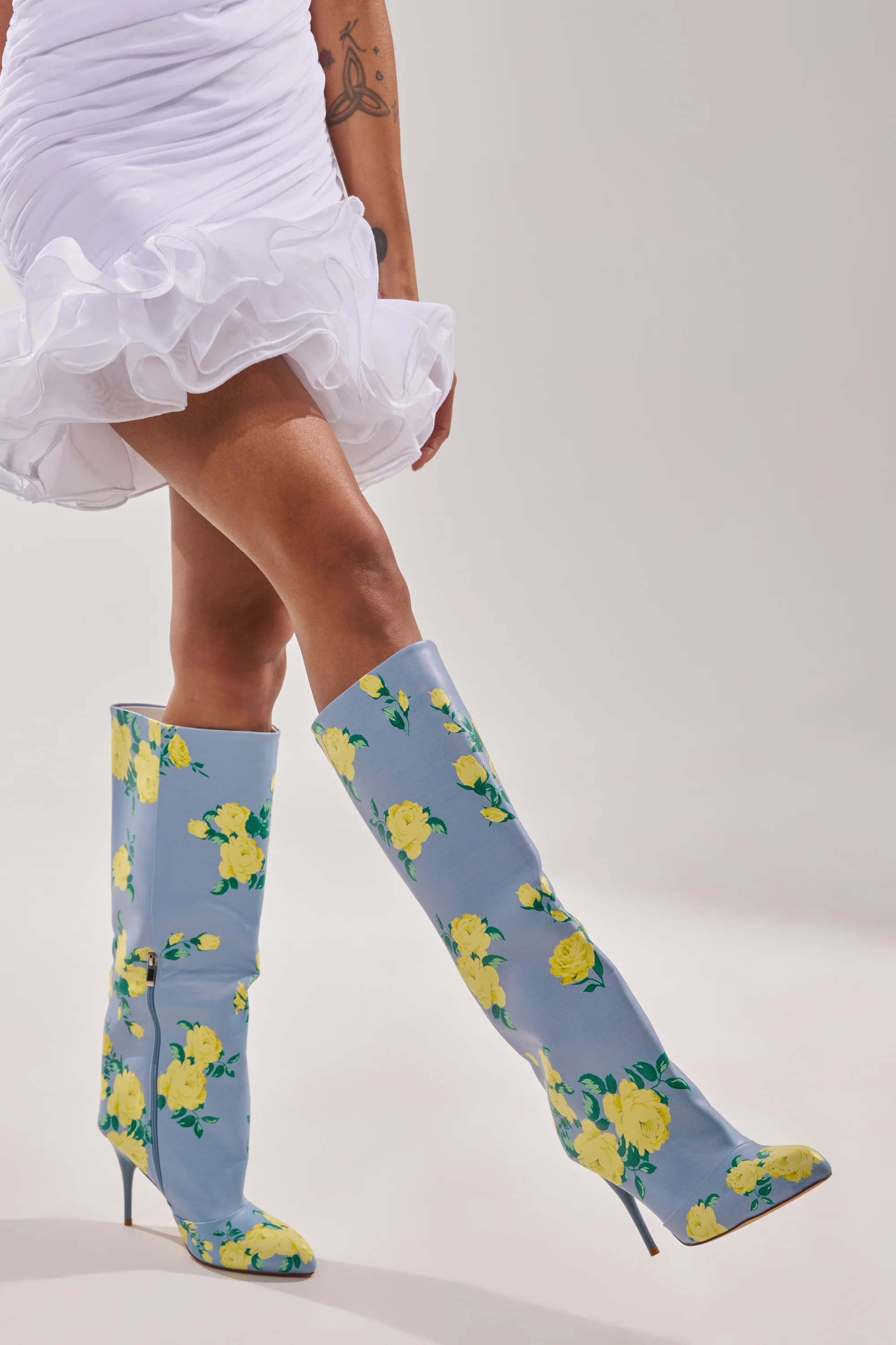 AKIRA GOLD GARLAND BLUE FLORAL BOOT - Image 2
