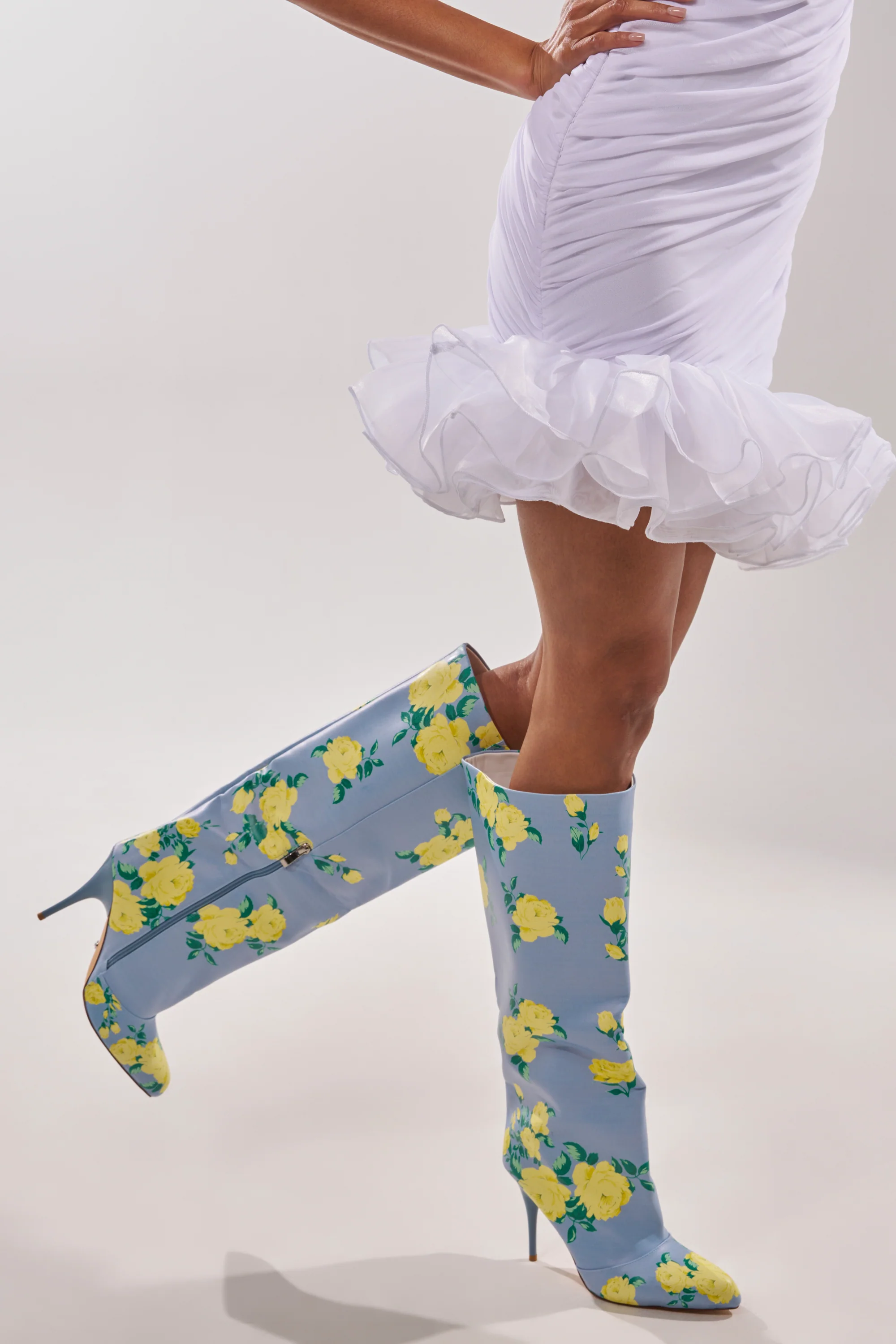 AKIRA GOLD GARLAND BLUE FLORAL BOOT - Image 3