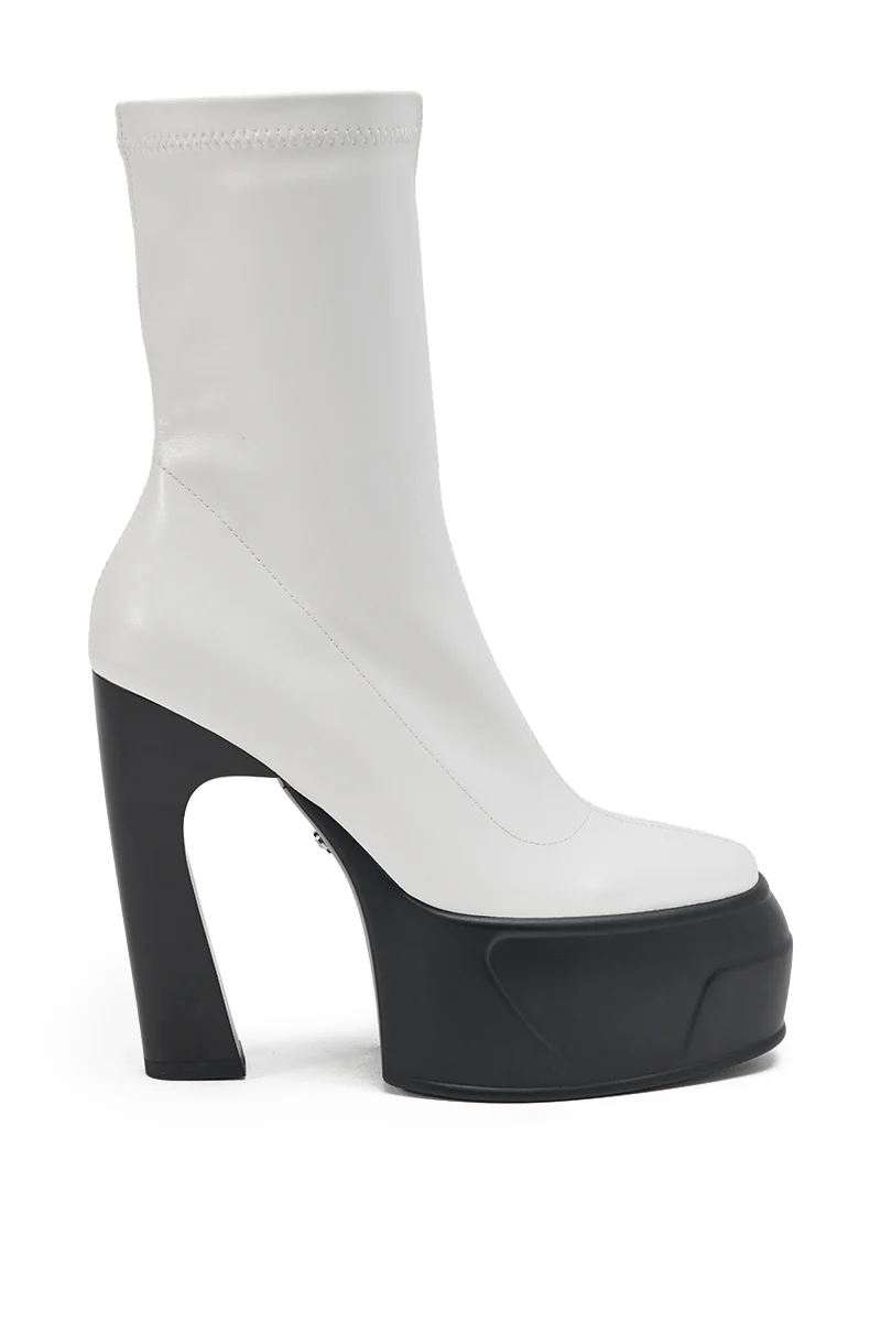 AKIRA GOLD OBSIDIAN WHITE CHUNKY PLATFORM BOOTIE - Image 5