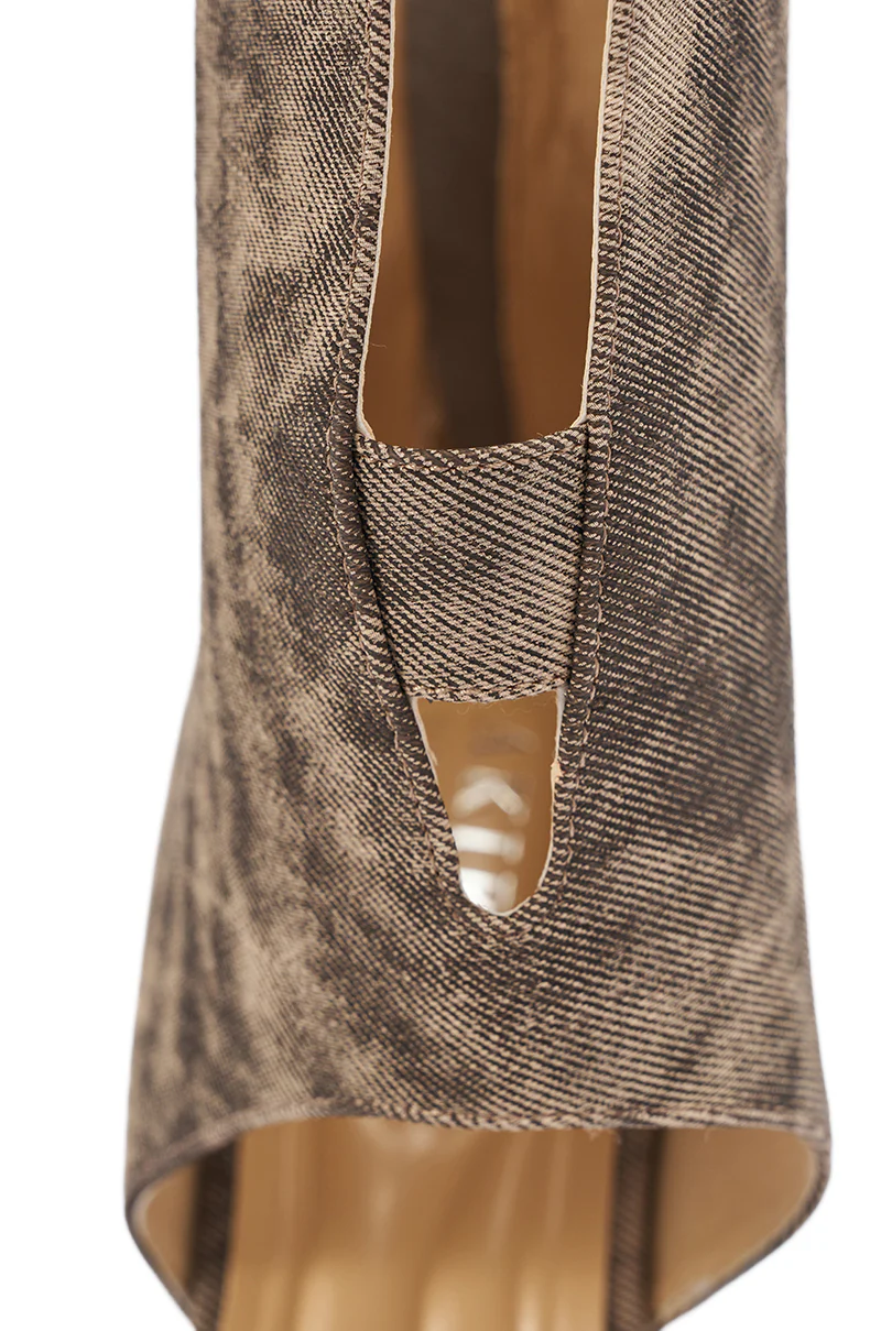 AKIRA GOLD RAFFAELLO BROWN WOVEN ROUND TOE WEDGE SANDAL - Image 7