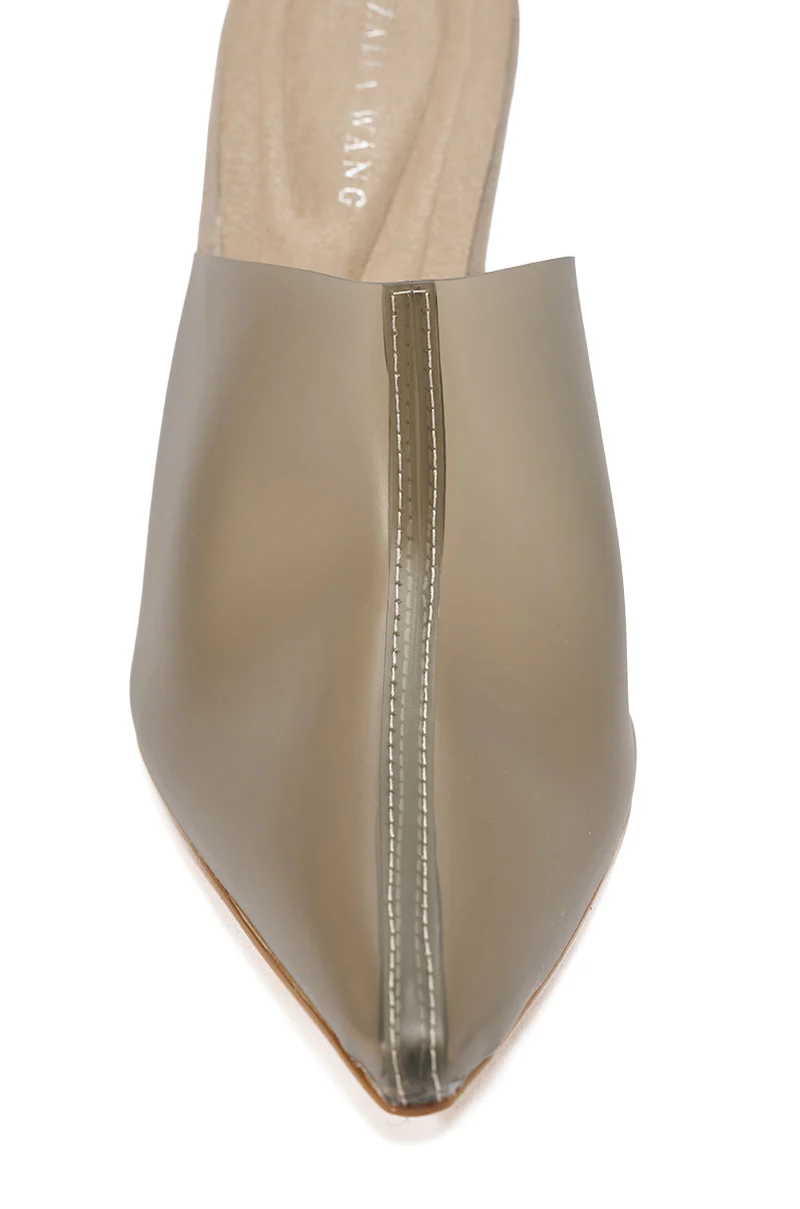 AKIRA GOLD SANCTUS GREY PVC PUMP - Image 8
