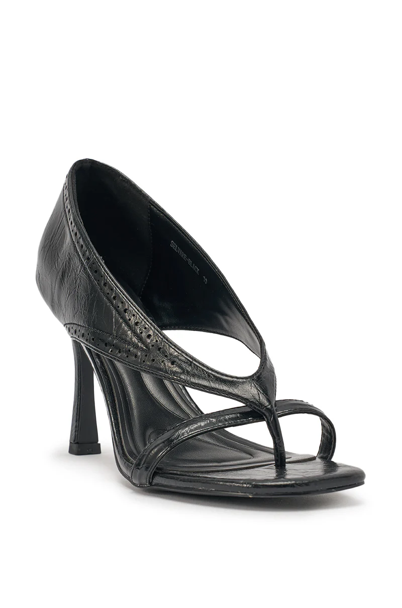 AKIRA GOLD SELVARE BLACK THONG STIELTTO SANDAL - Image 5