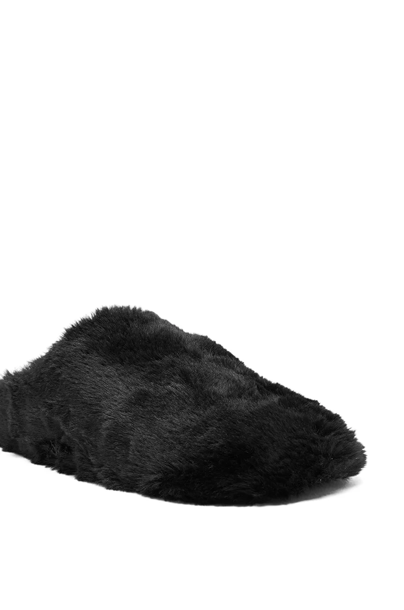 AKIRA RHYS BLACK FUZZY FLAT - Image 8