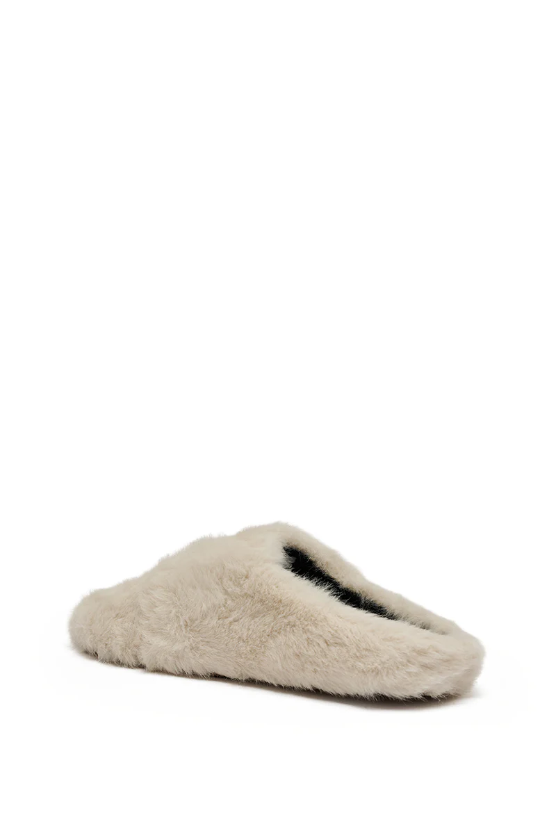 AKIRA RHYS IVORY FUZZY FLAT - Image 7