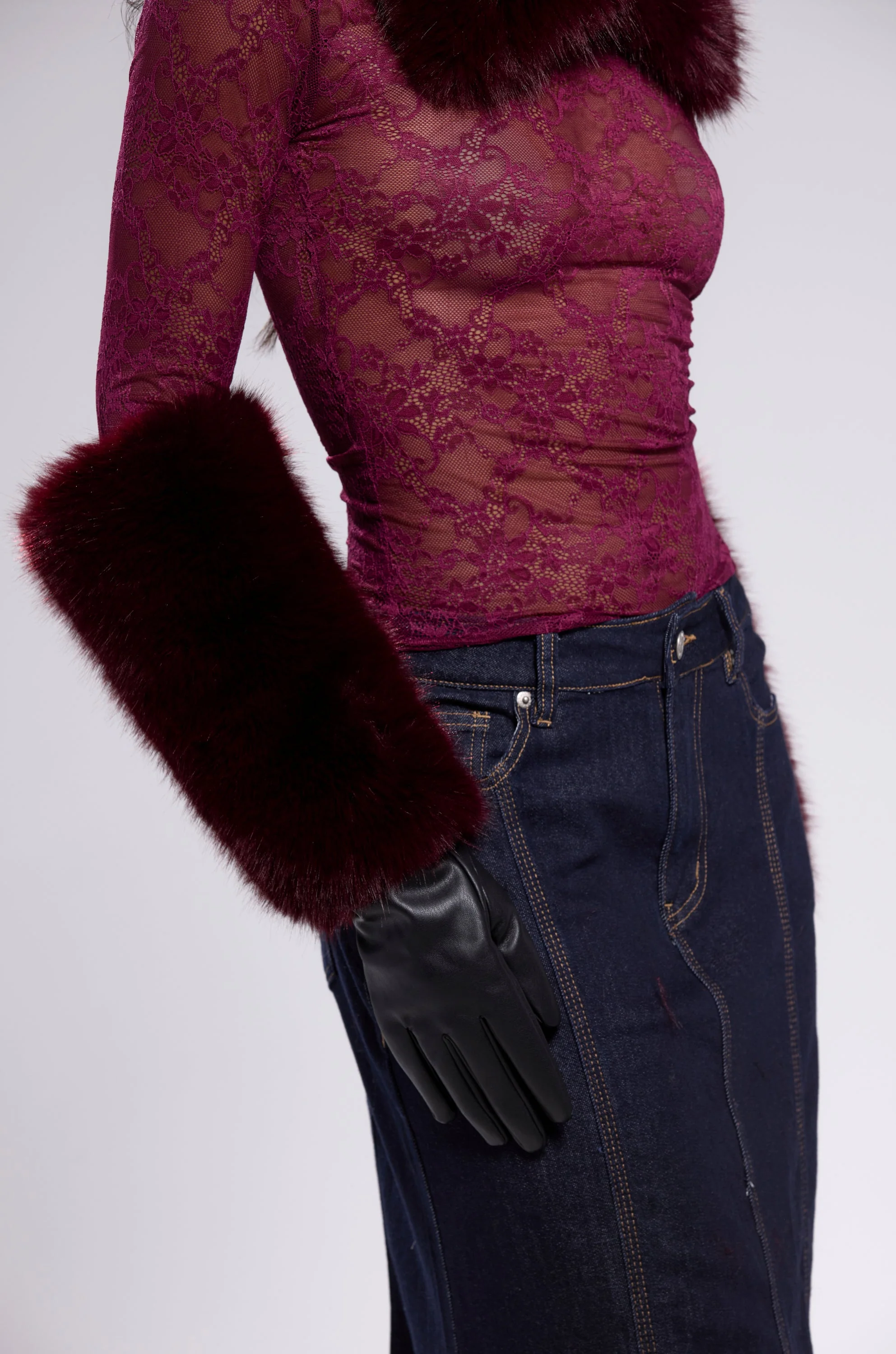 ALAIA FAUX FUR GLOVES - Image 7