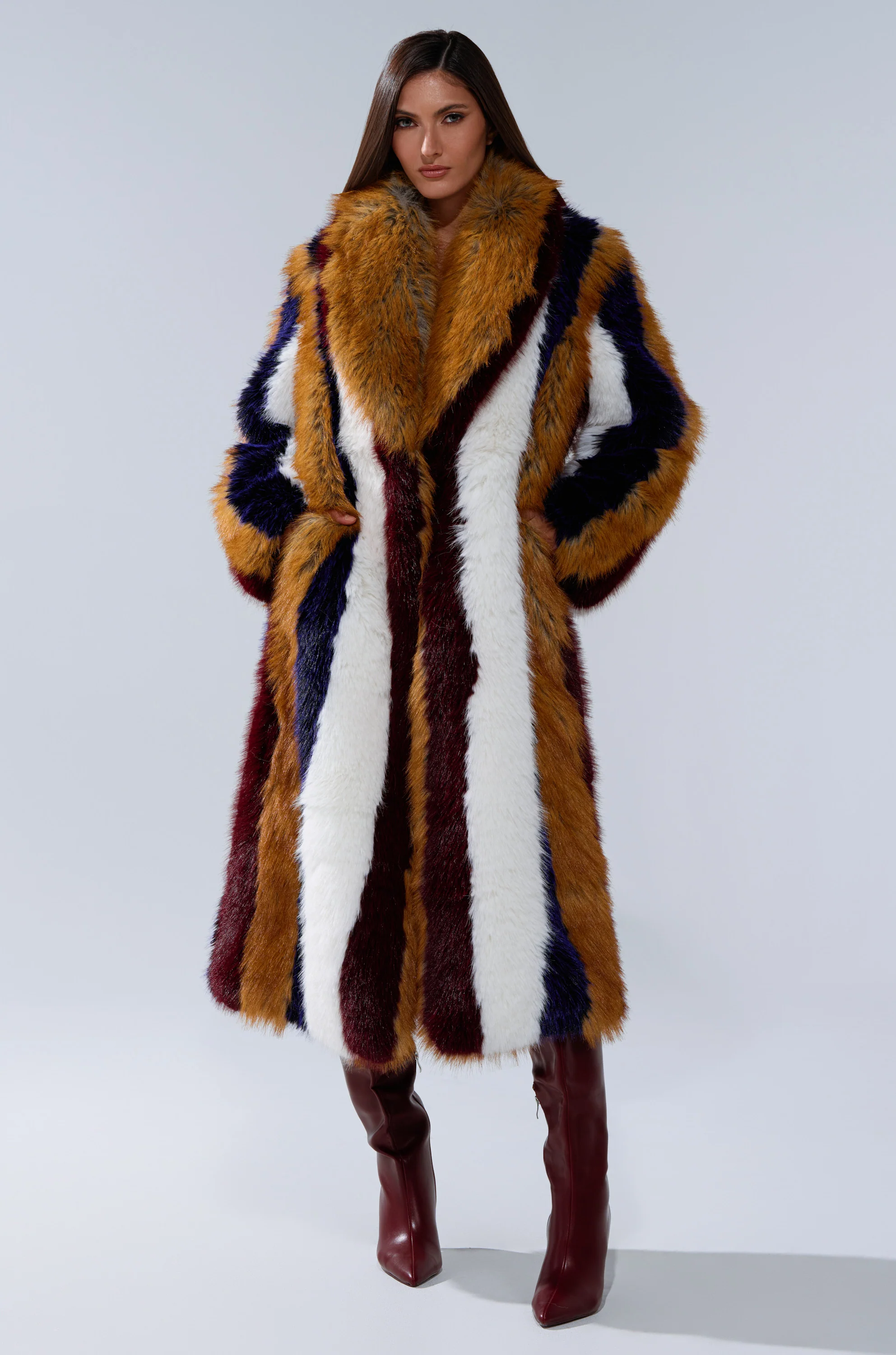 ALAIA STRIPED FAUX FUR - Image 9