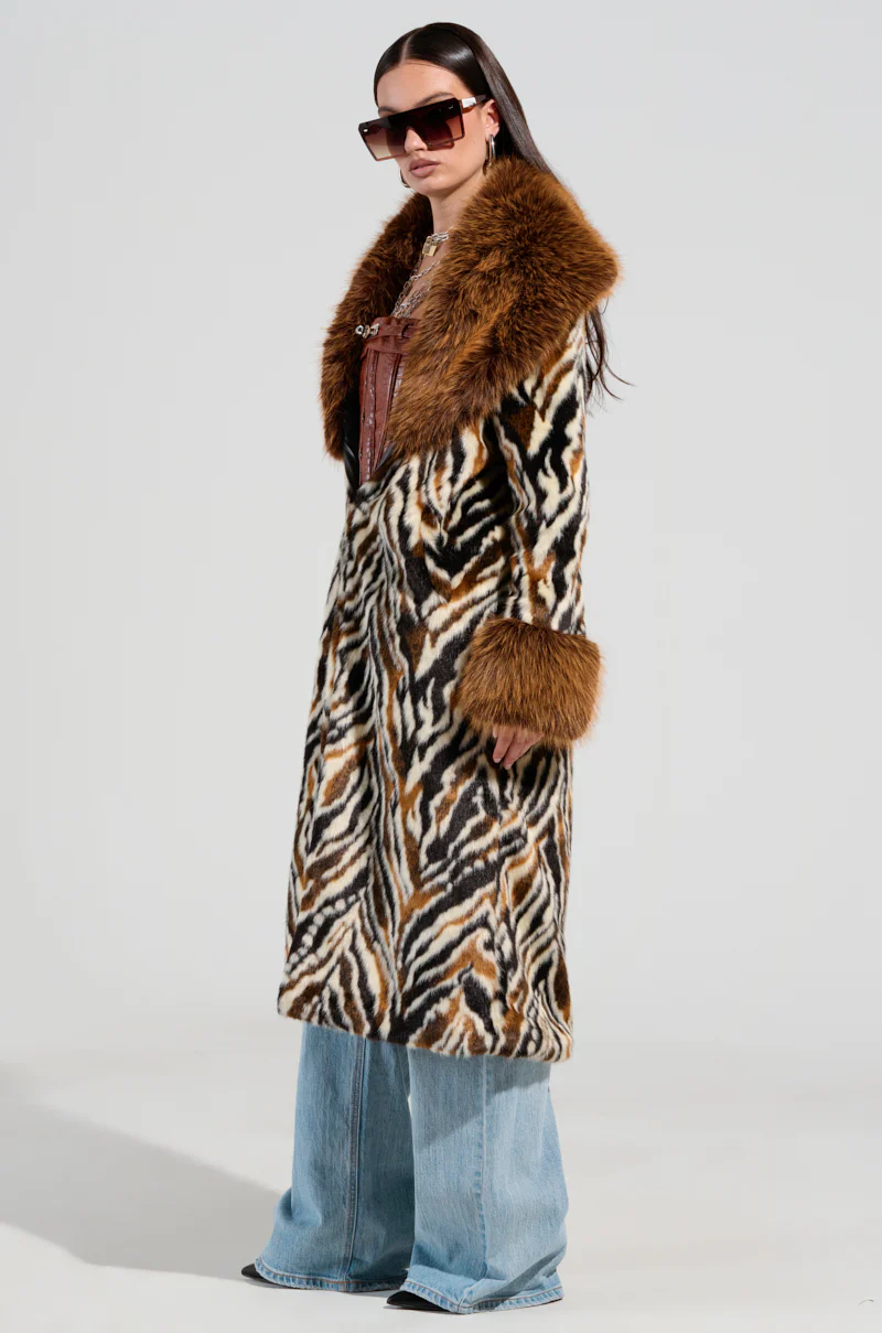 ALANA FUR COAT - Image 3