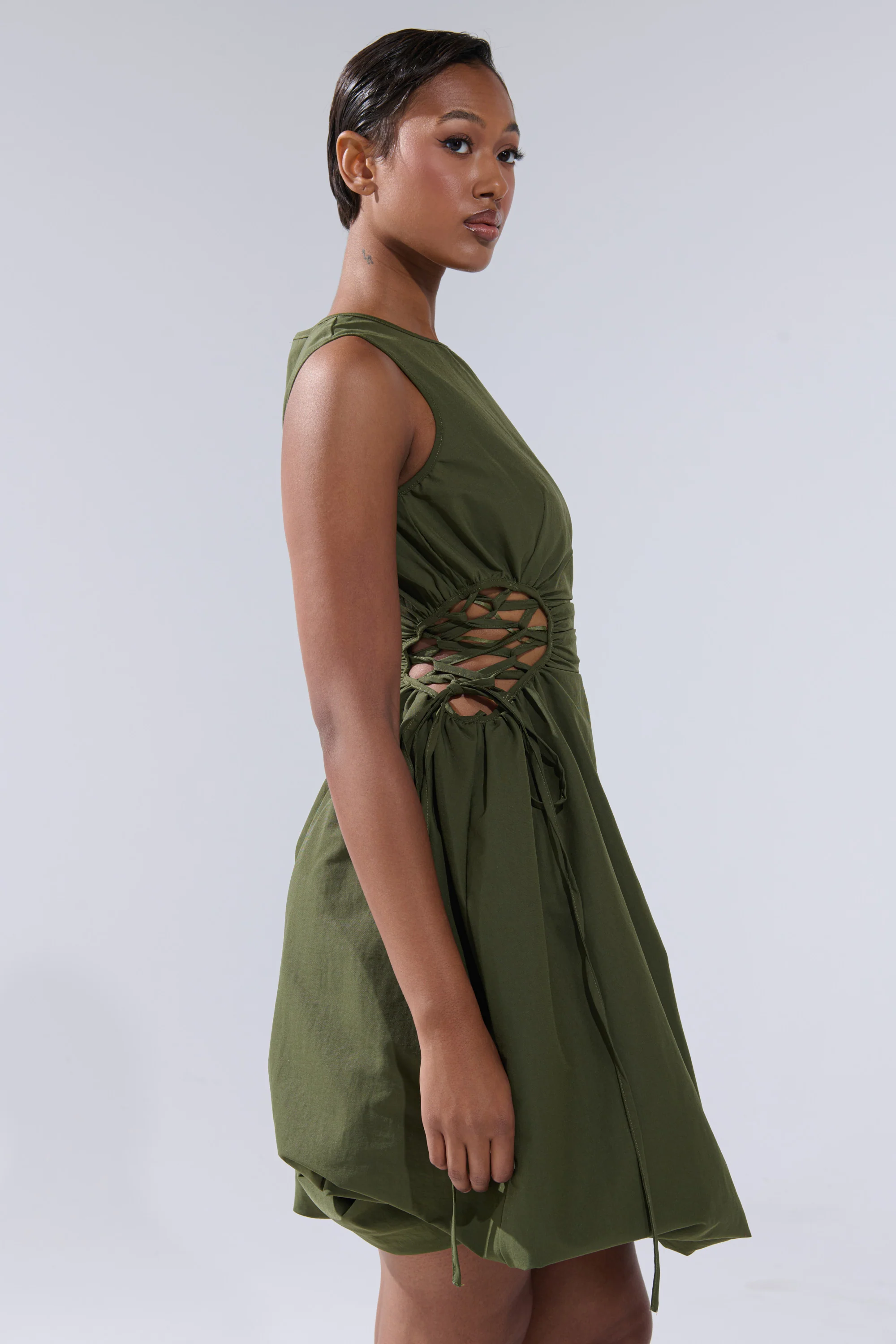 ALINA LACE UP DETAIL MAXI DRESS IN OLIVE - Image 3