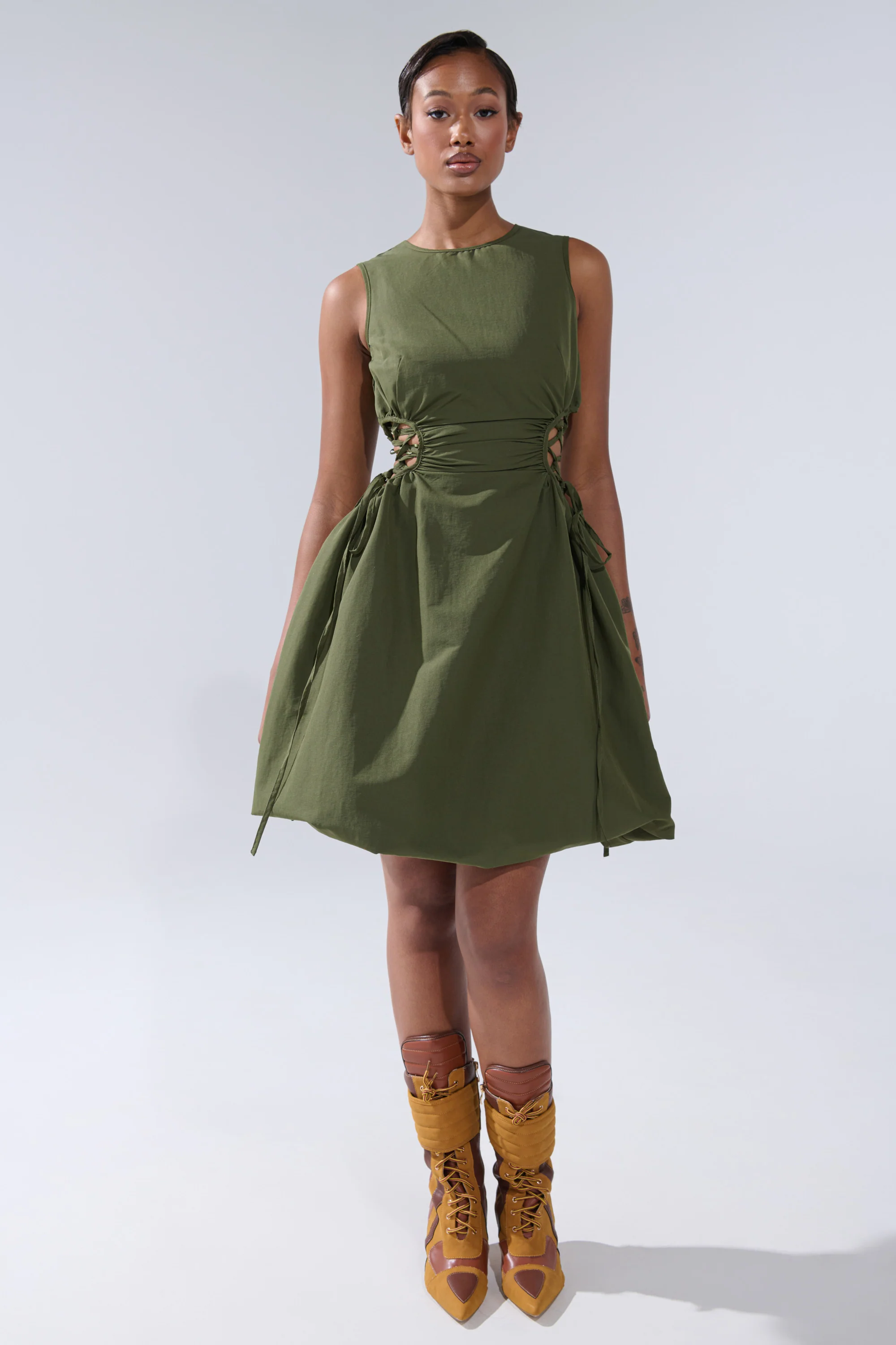ALINA LACE UP DETAIL MAXI DRESS IN OLIVE - Image 7