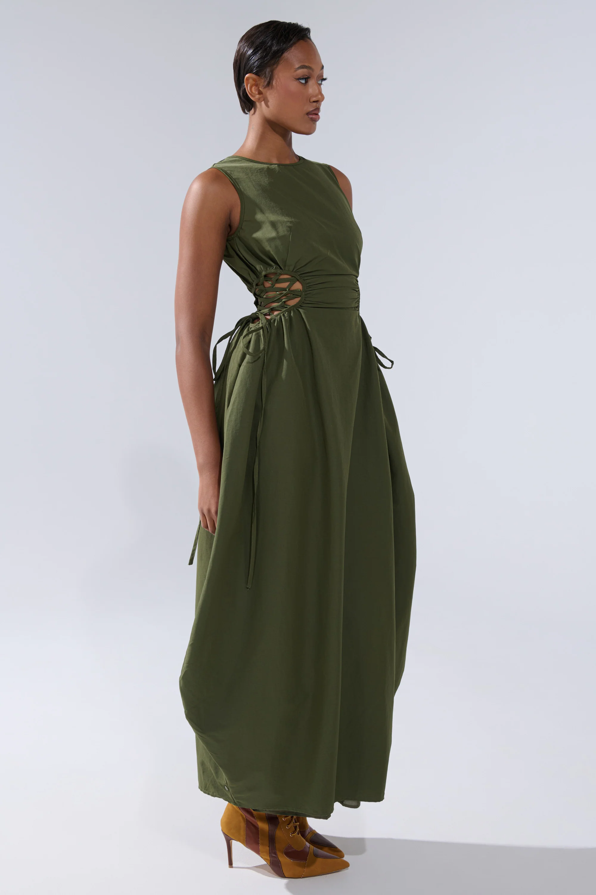 ALINA LACE UP DETAIL MAXI DRESS IN OLIVE - Image 8