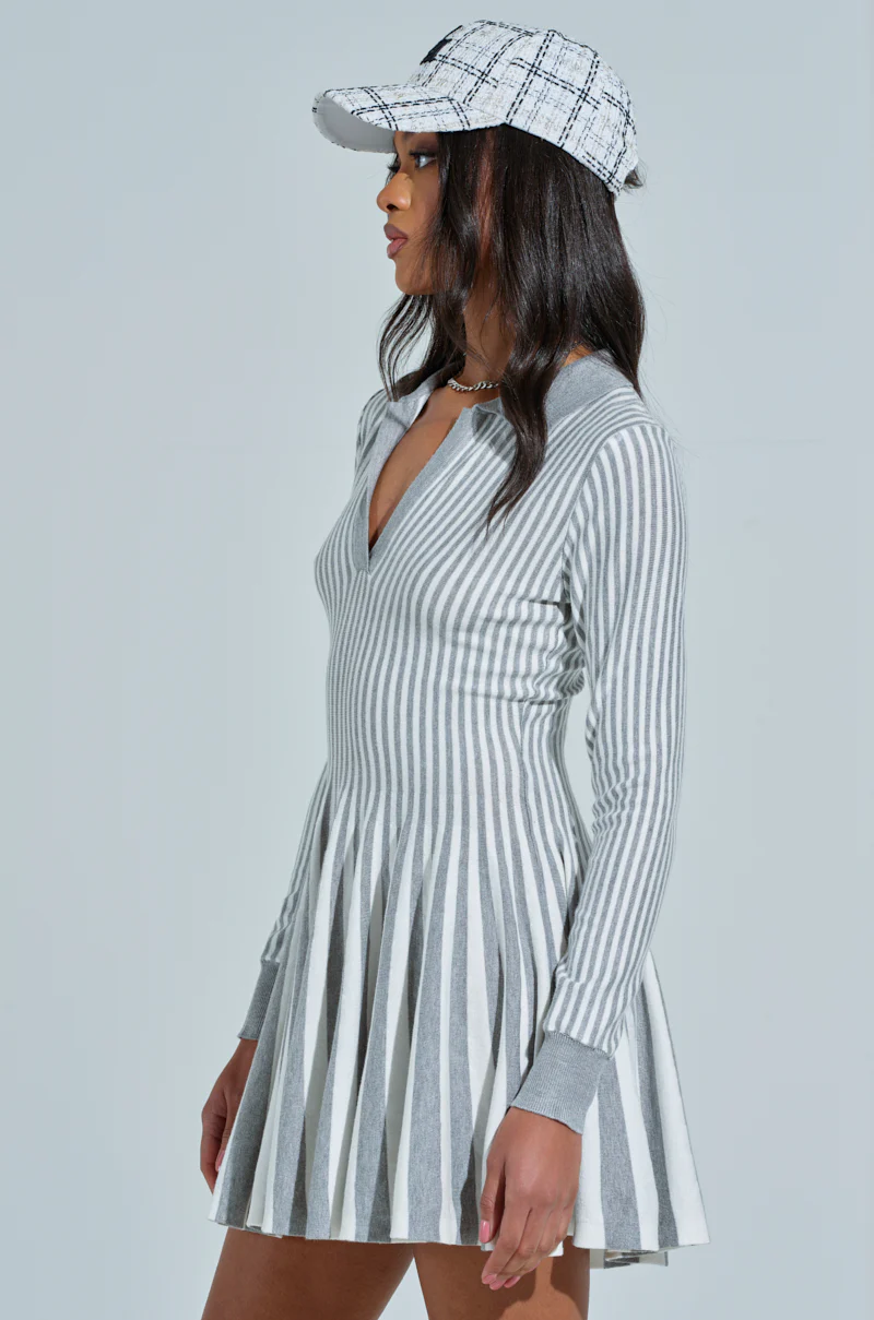 ALINA PLEATED KNIT FIT AND FLARE MINI DRESS WITH LONG SLEEVES IN GREY MULTI - Image 3