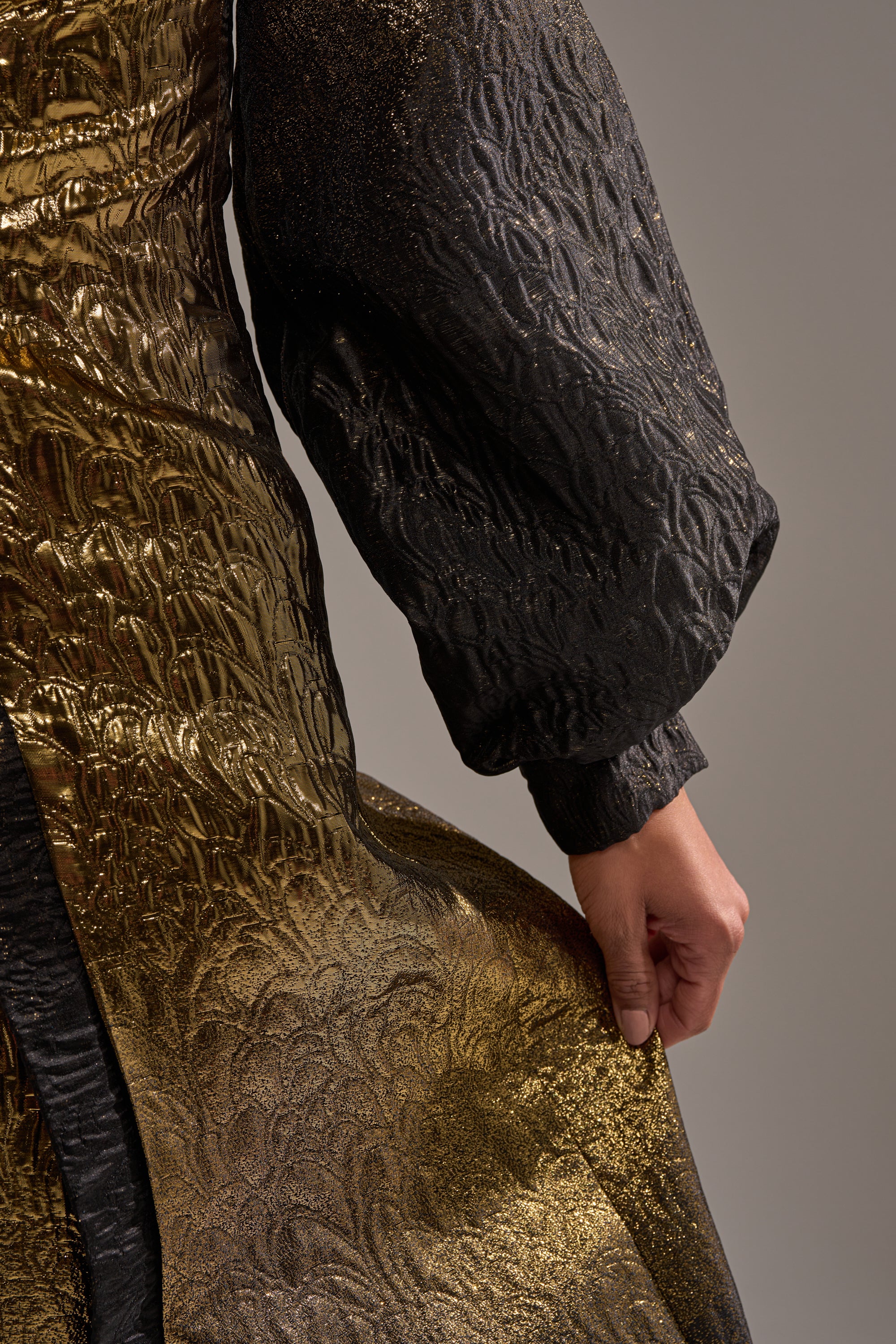 ALL ABOUT THE DRAMA OVERSIZED BLOUSE - Image 4
