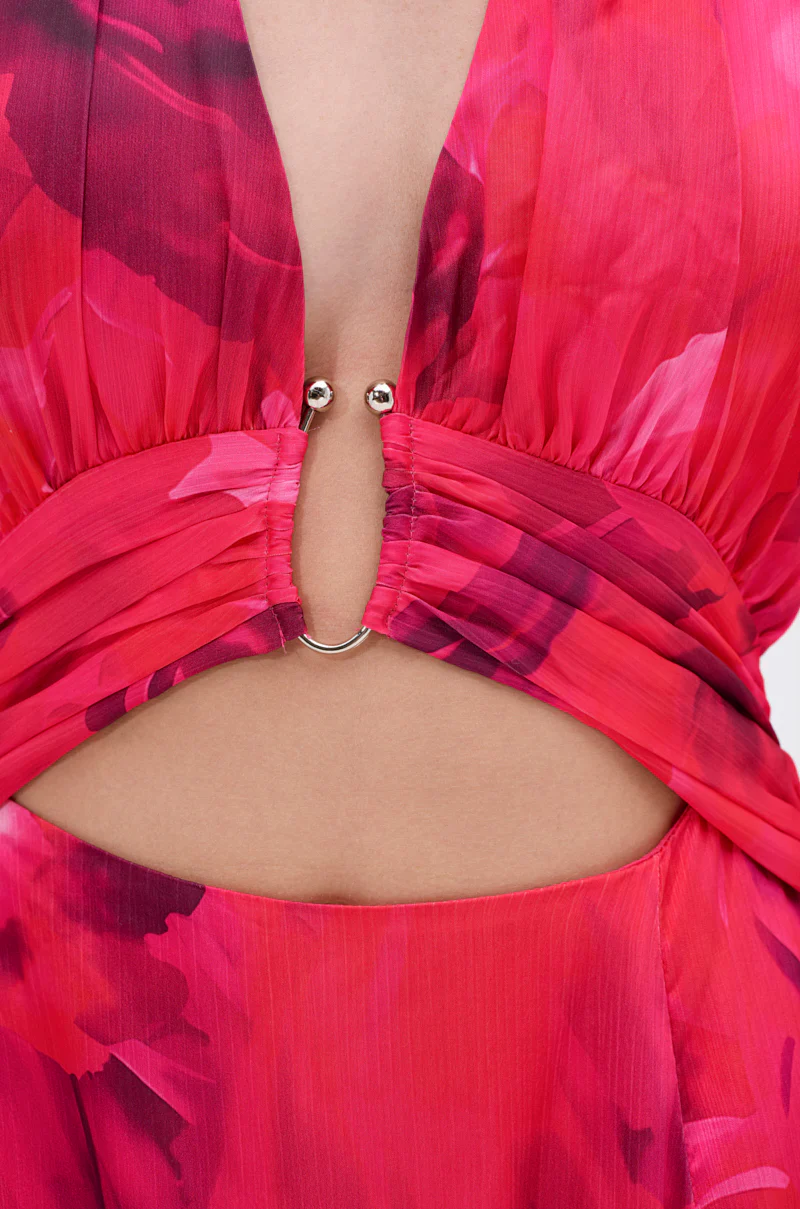 ALL EYES ON ME CUT OUT MAXI DRESS - Image 6