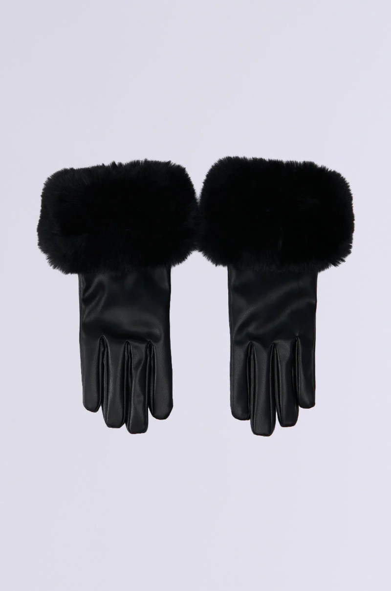 ALL I WANT IS MONEY FUR GLOVES IN BLACK - Image 8