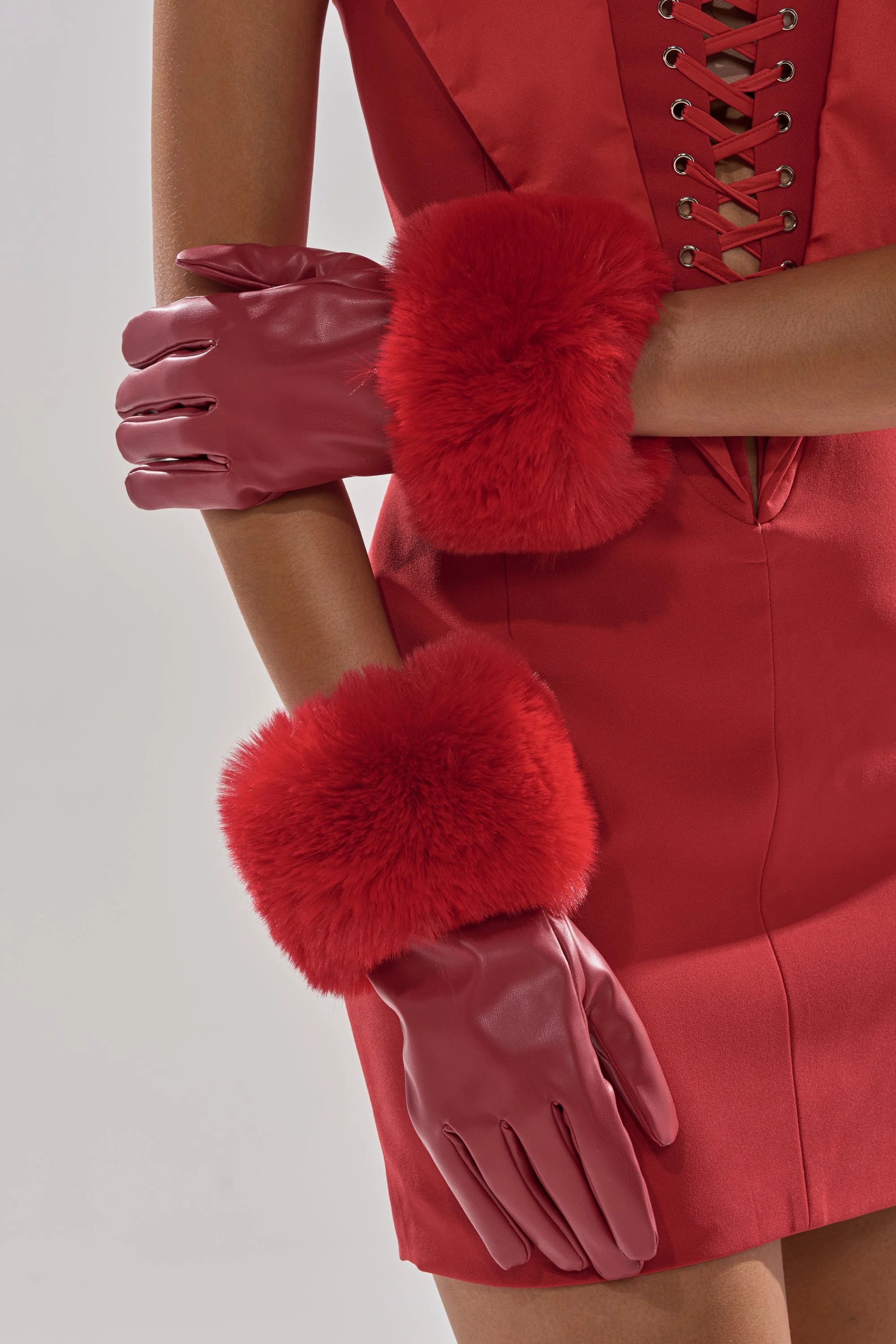 ALL I WANT IS MONEY RED FUR GLOVES - Image 2