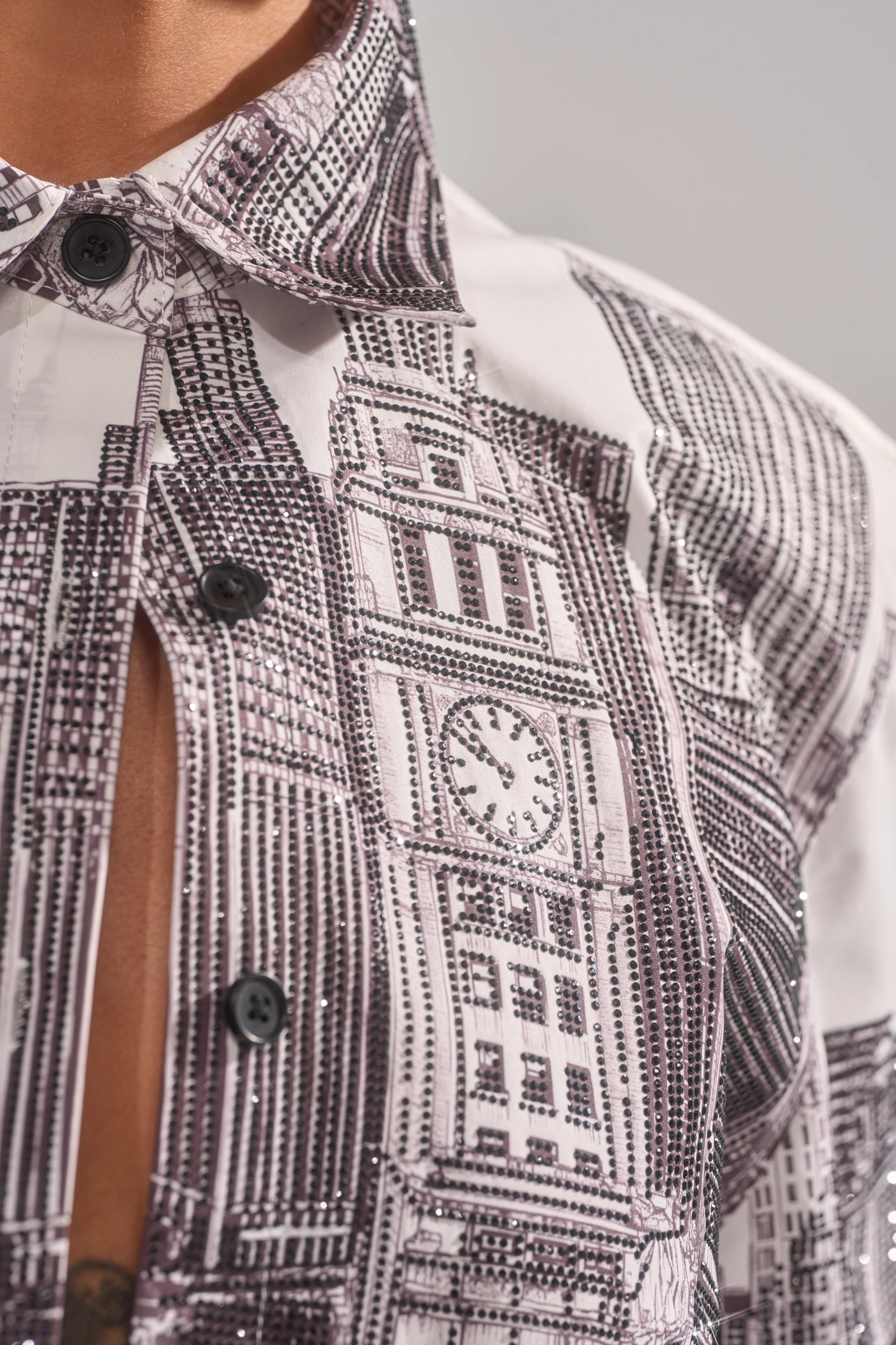 ALL OVER THE CITY BUTTON DOWN - Image 9