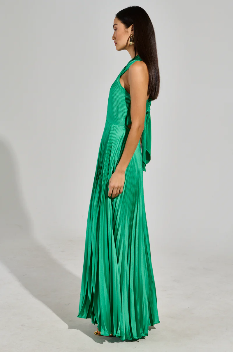 ALWAYS THE GUEST PLEATED MAXI DRESS IN KELLY GREEN - Image 5