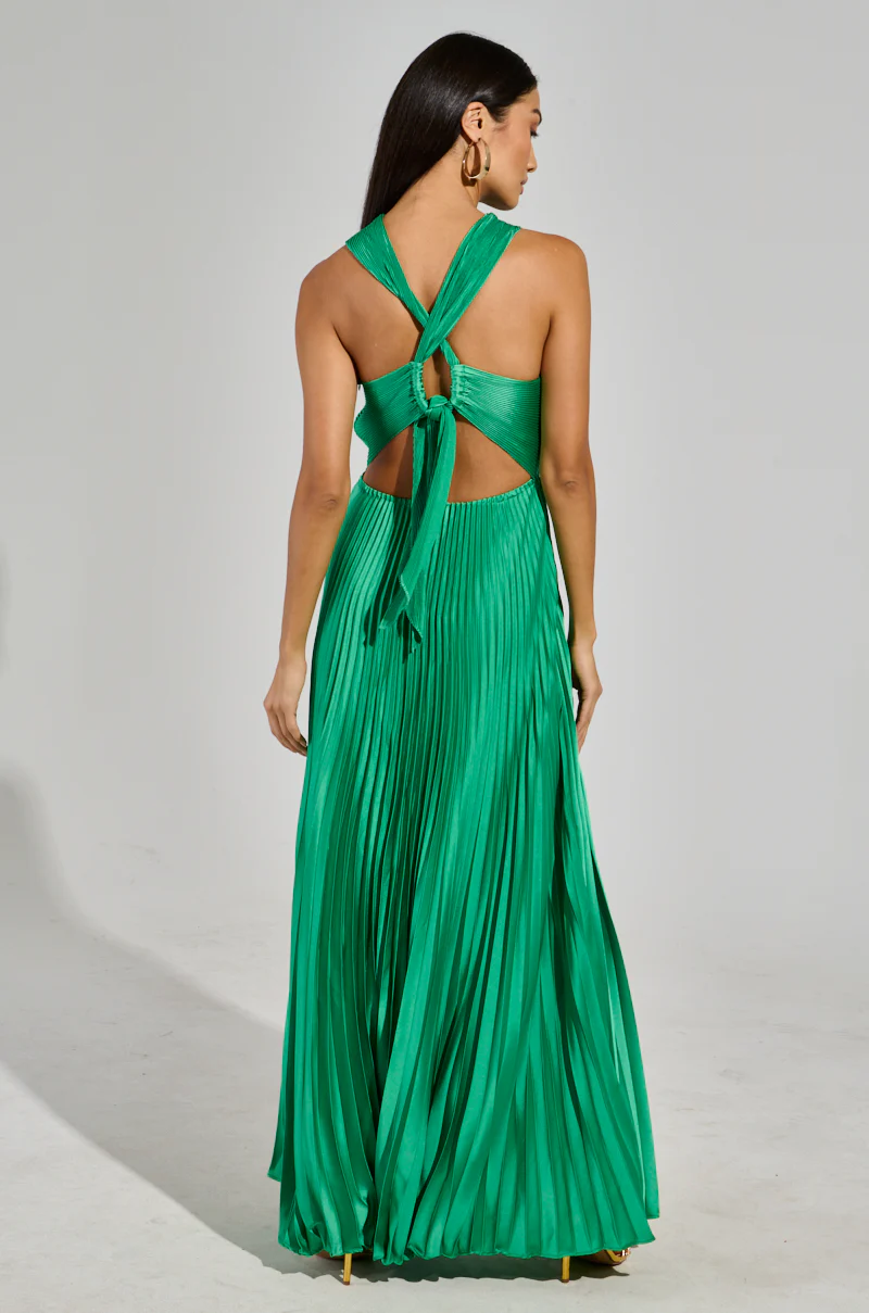 ALWAYS THE GUEST PLEATED MAXI DRESS IN KELLY GREEN - Image 6