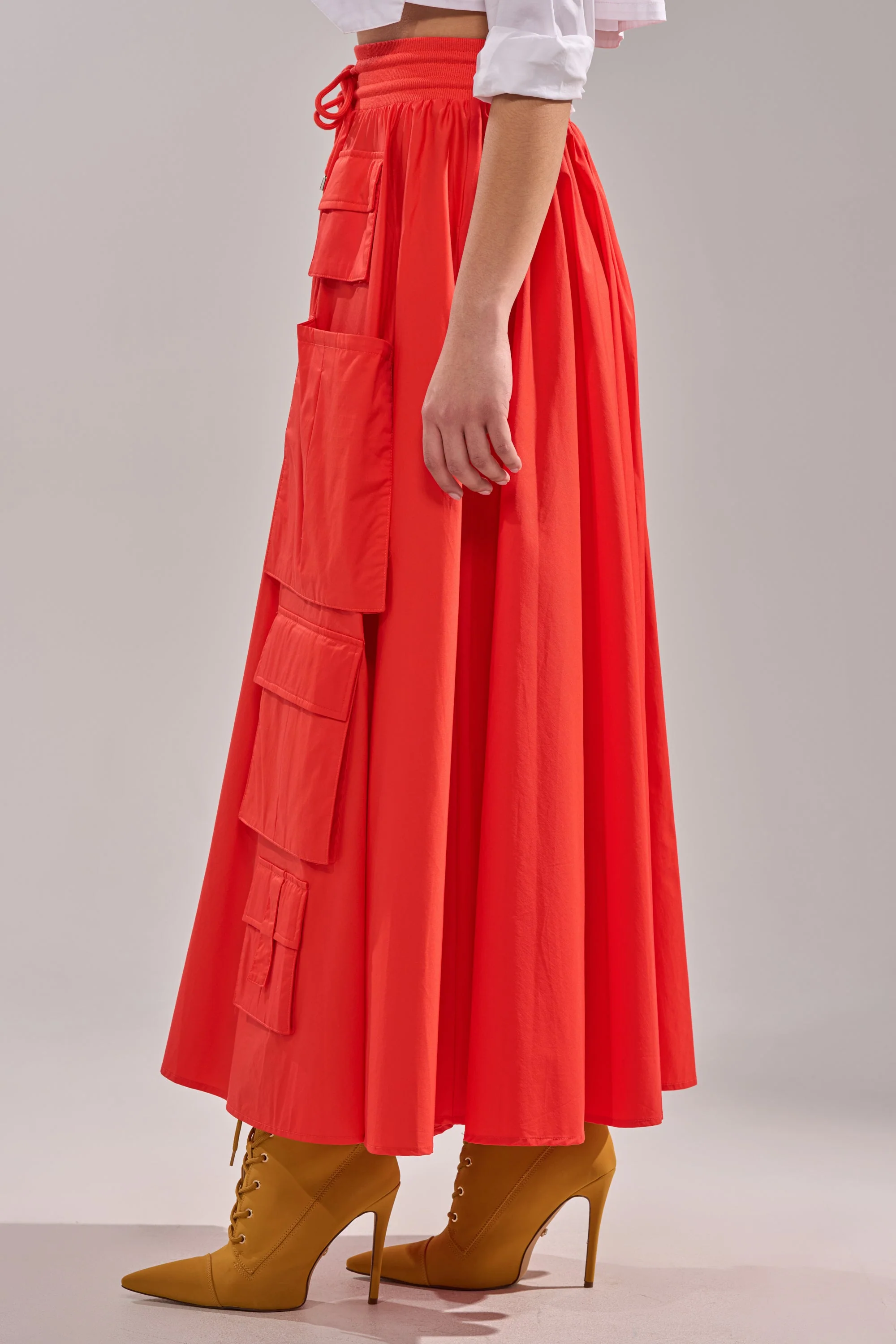 AMELIA CARGO POCKET MAXI SKIRT IN RED - Image 4