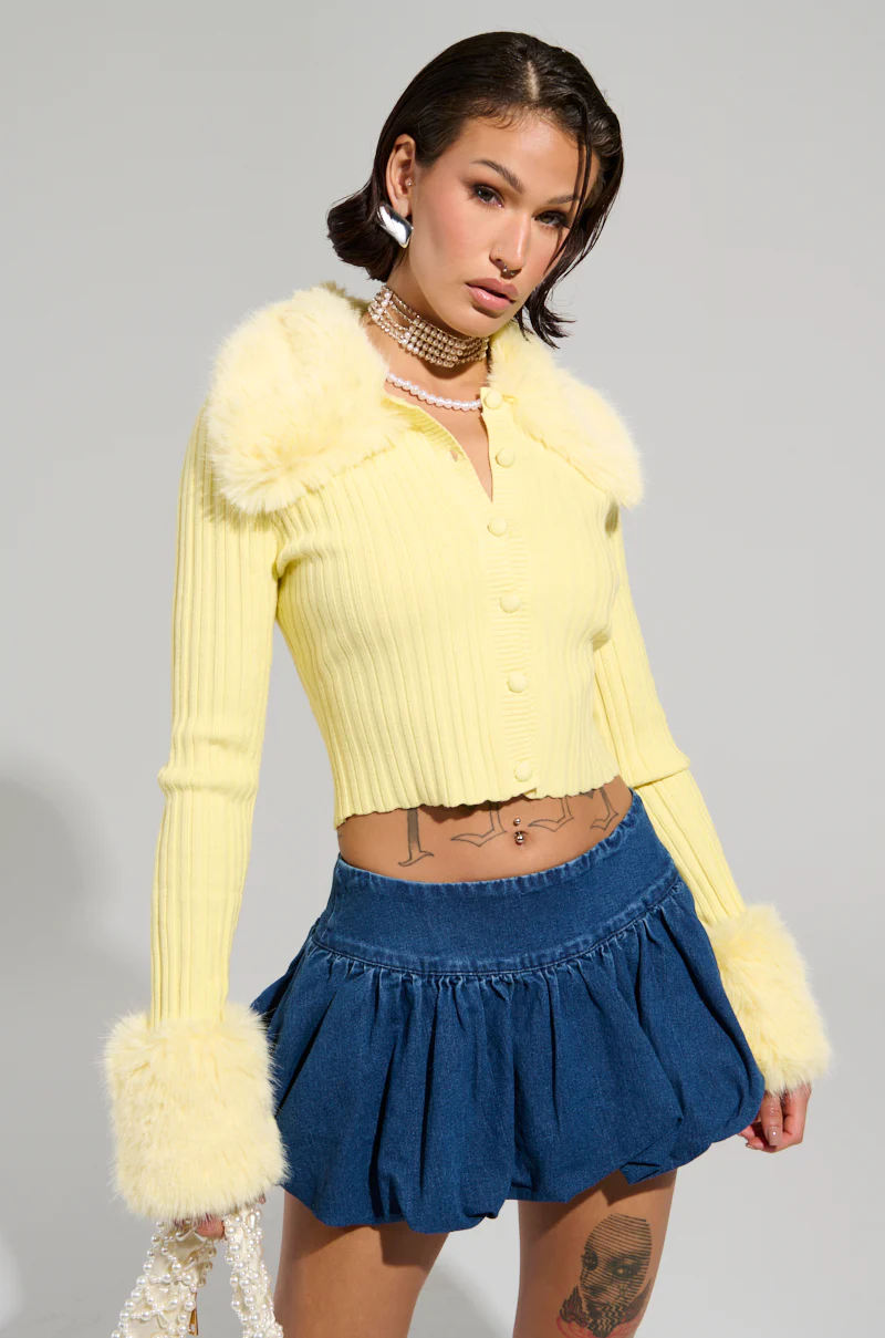 ANGEL EYES FUR TRIM CARDIGAN IN YELLOW - Image 2