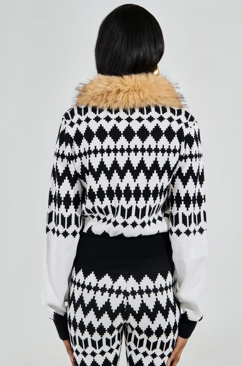 APRES SKI BADDIE FUR TRIM ZIP UP SWEATER - Image 4