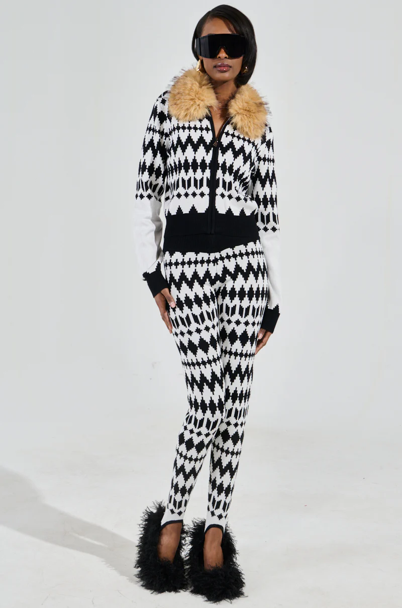 APRES SKI BADDIE FUR TRIM ZIP UP SWEATER - Image 5