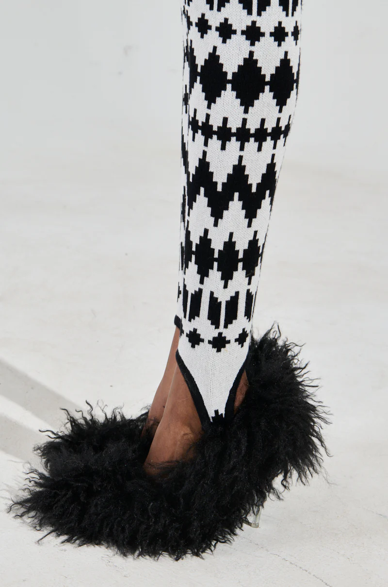 APRES SKI BADDIE KNIT ZIP UP PANT - Image 9