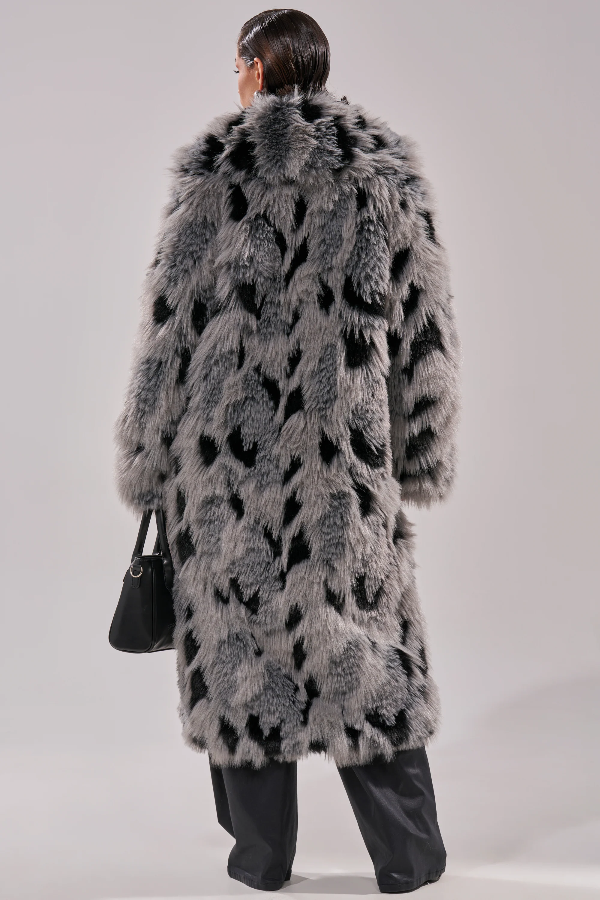 APRES SKI FAUX FUR COAT - Image 10