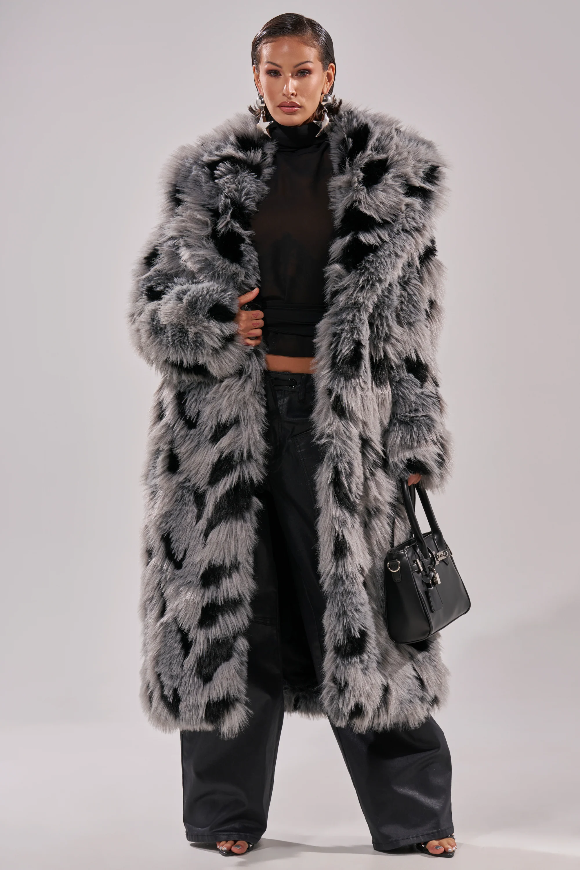 APRES SKI FAUX FUR COAT - Image 4