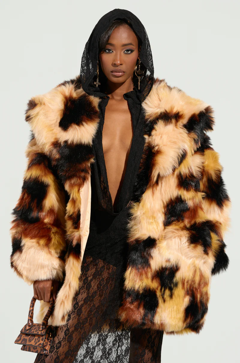 ARI OVERSIZED FUR COAT - Image 2