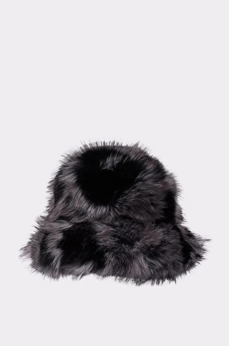 ARLO FAUX FUR BUCKET HAT - Image 3