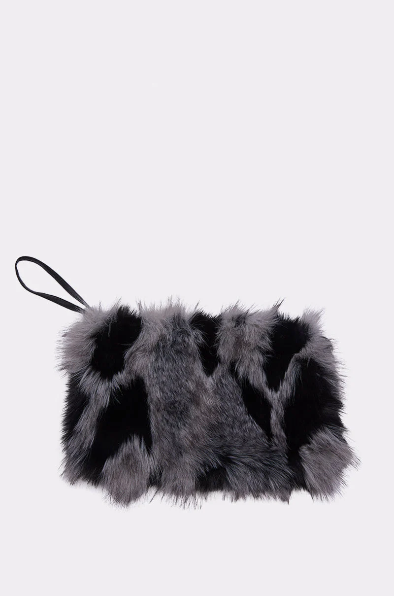 ARLO FAUX FUR WRISTLET - Image 2