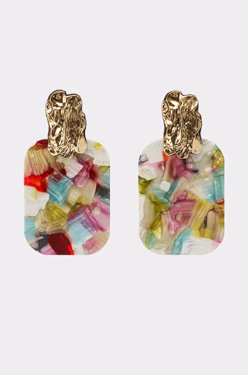 AT A RESORT EARRING - Image 2
