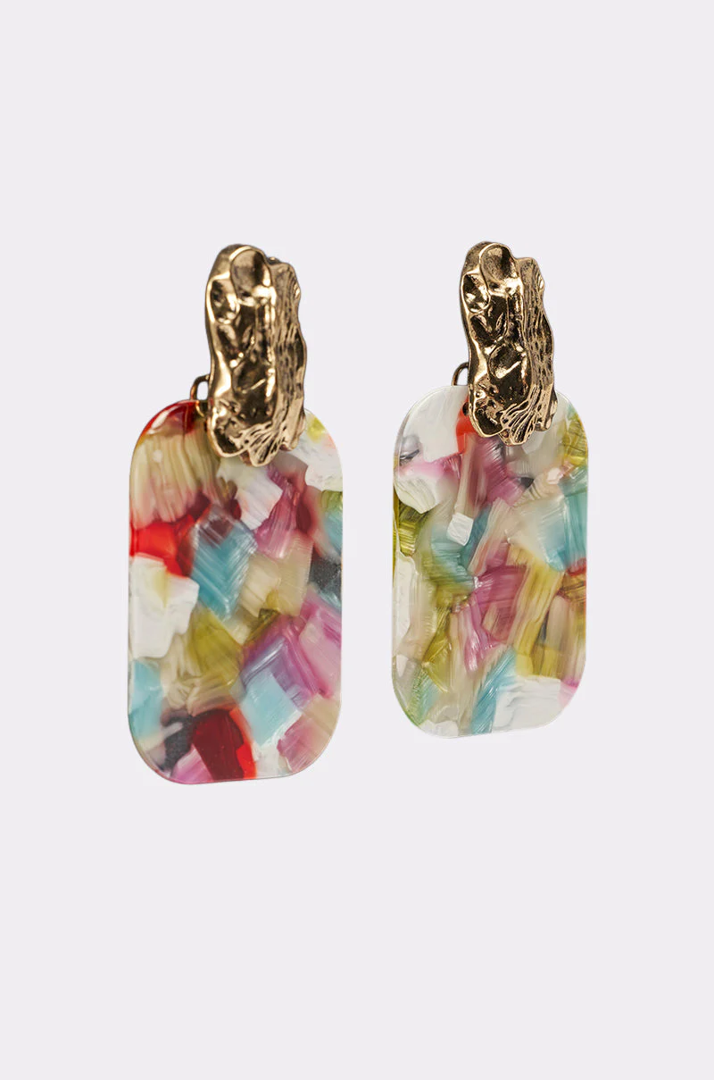 AT A RESORT EARRING - Image 3