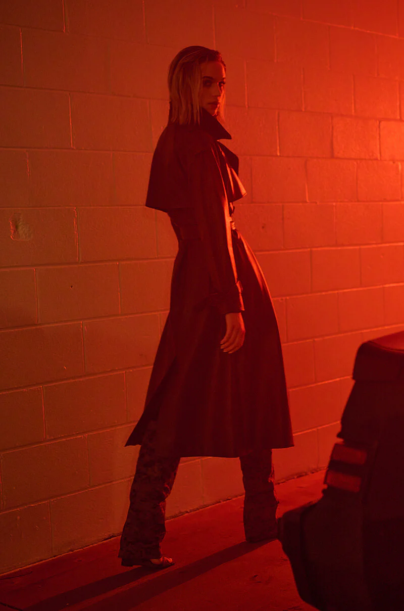 AU REVOIR FAUX LEATHER TRENCH IN BROWN - Image 9