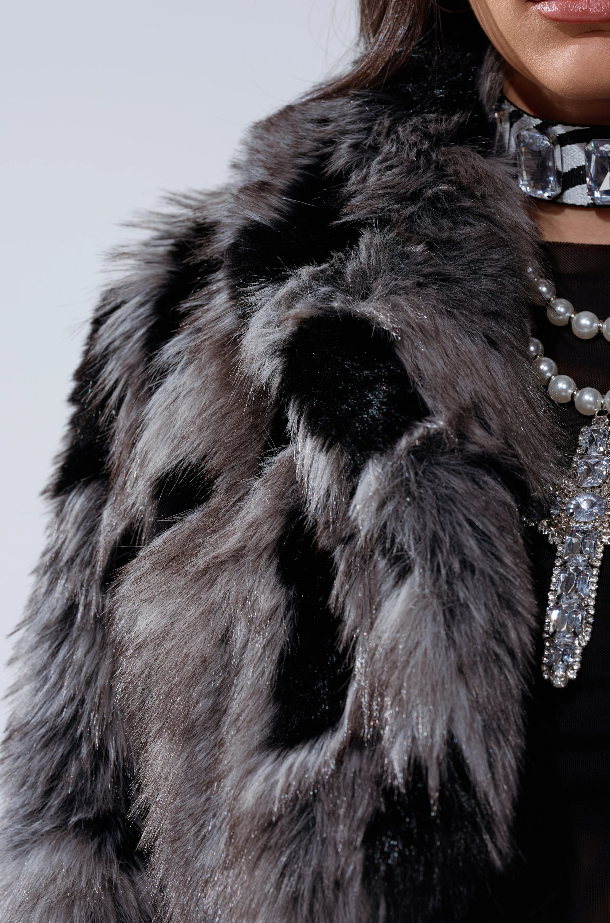 AUSTIN CROPPED FAUX FUR IN GREY - Image 14