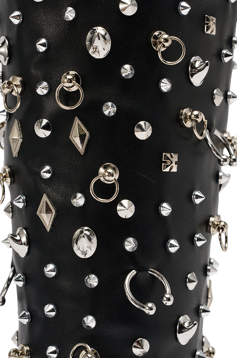 AZALEA WANG AKRISTA BLACK HARDWARE EMBELLISHED STILETTO KNEE HIGH BOOT - Image 7