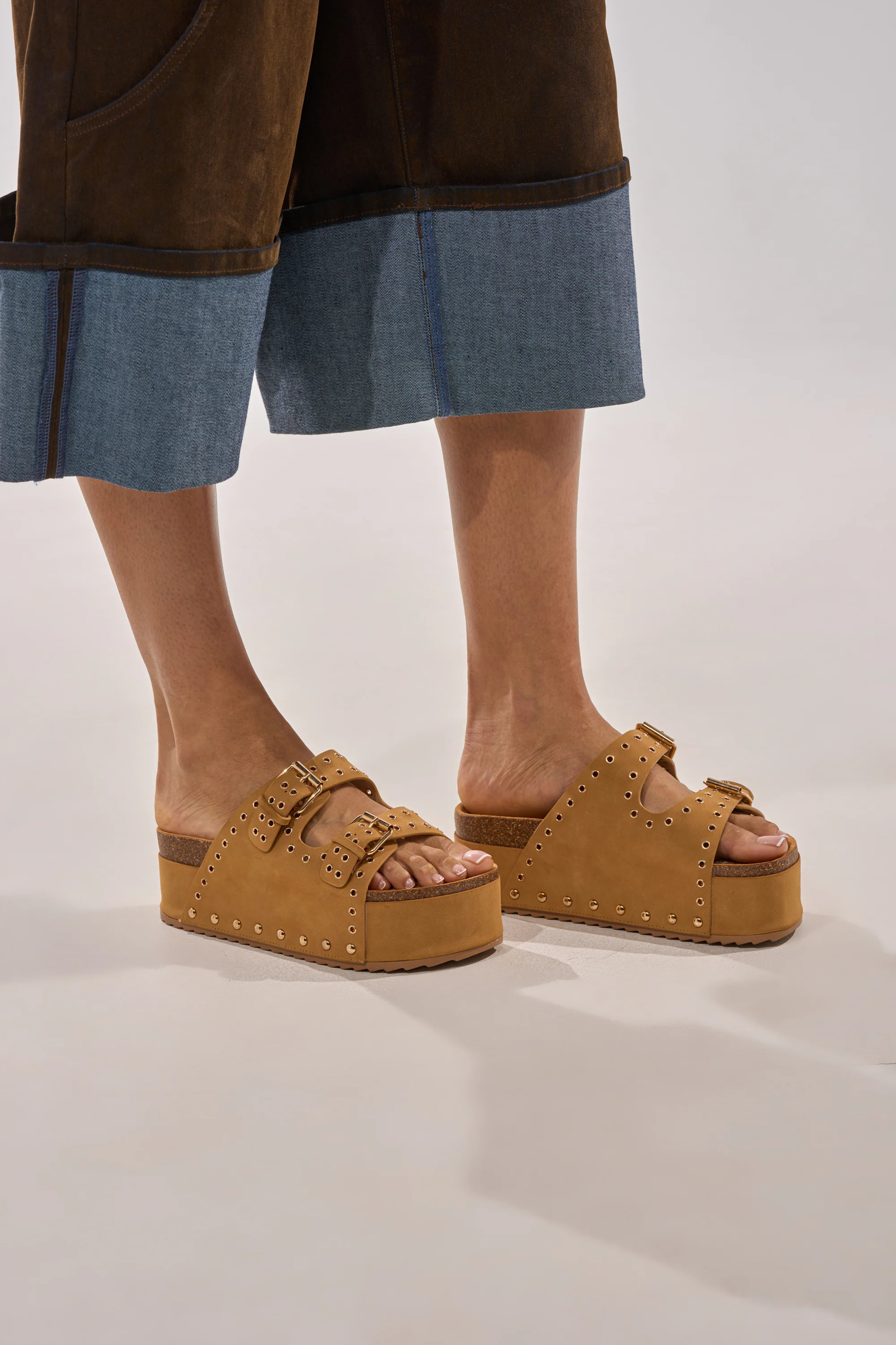 AZALEA WANG ALGEDI TAN PLATFORM SANDAL - Image 2