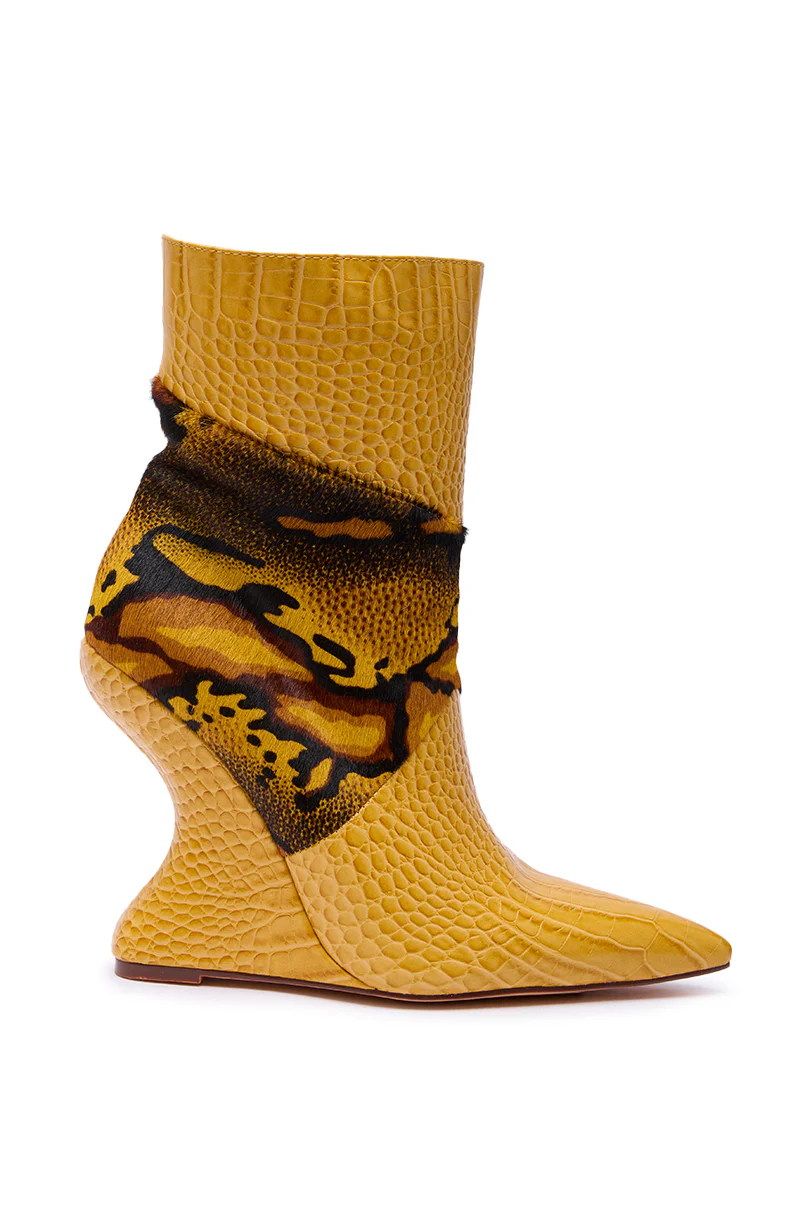 AZALEA WANG ARTOUL YELLOW COLOR BLOCKED YELLOW WEDGE BOOTIE - Image 2