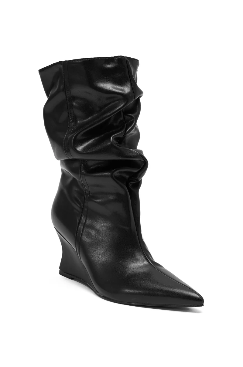 AZALEA WANG ASAF RUCHED WEDGE BOOTIE IN BLACK - Image 5
